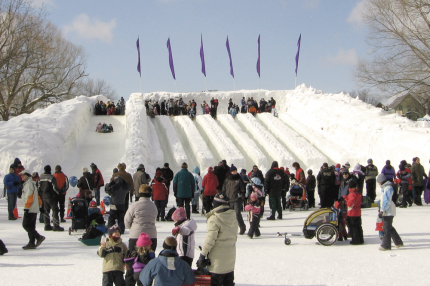 Ice_slide_Winterlude_Ottawa_2007